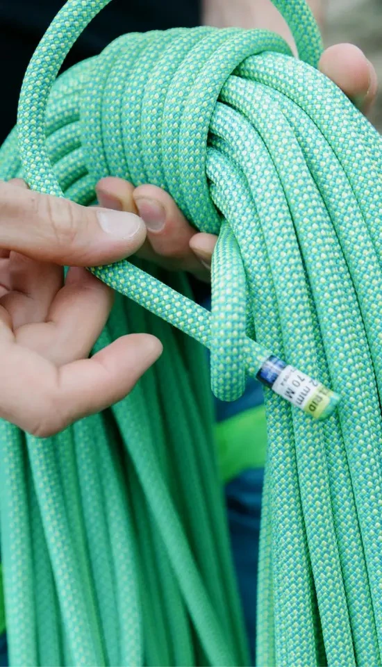 Edelrid "Eagle Lite Eco Dry 9,5mm" - Bright Green 60 Meter 4 Edelrid "Eagle Lite Eco Dry 9,5mm" - Bright Green 60 Meter – Bild 2