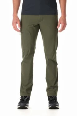 Rab "Incline Pants" - Army -Günstiges Alpen Mode Geschäft Incline Pants Army QFV 01 ARM on model