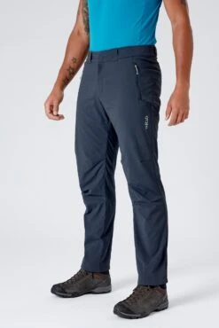 Rab "Incline VR Pants" - Beluga -Günstiges Alpen Mode Geschäft Incline VR Pants Beluga QVR 77 BE on model
