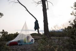 Care Plus "Moskitonetz Imprägniert" - Wedge -Günstiges Alpen Mode Geschäft cp wedgeimpregnated szene 3